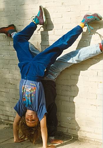 Handstand Debby+Francien