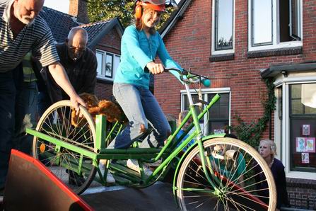 de familie-eer van Vermue wordt kundig hoog gehouden