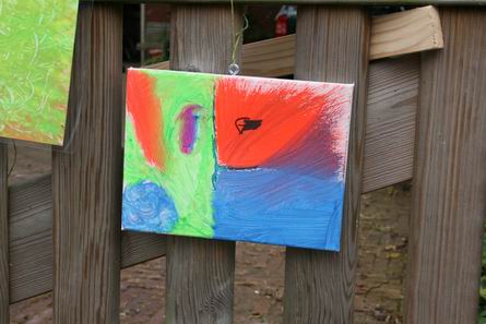 Te gek!!!!!!!!!!!! Kinderkunst aan het hek!!!!!!!!!!!!
