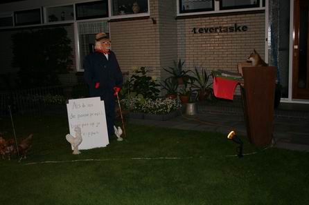 prediking door de vos bij avondlicht voor het Evertaske