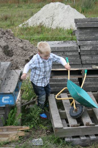 de jongste Kooi doet werkervaring op...