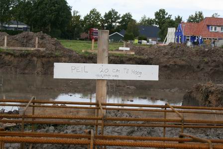 resize-of-nieuwbouw-henk-bakker-5-031020081 Soms worden er intrigerende teksten geplaatst, begrijpelijk voor insiders (hoop ik....)..