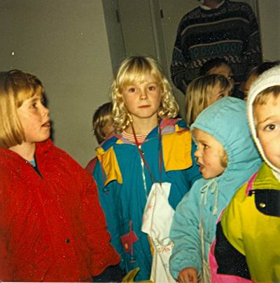 resize-of-kleuters-sint-maarten-paluno-1 Kleuters eren Sint Martinus op bezoek in Paluno. Herkenbaar o.a. Hiske Plantinga en Ilse Bos. En de te vullen tassen...