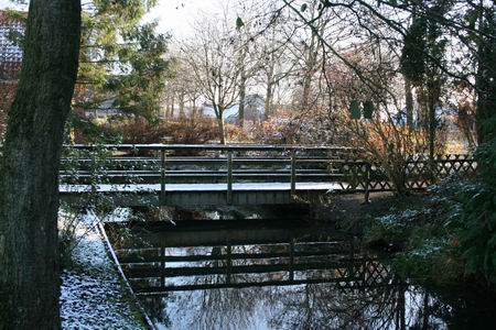 Een fraai doorkijkje met op de achtergrond het huis van Jan Geertsema aan het Hamsterpad. Ook Noordhorn....