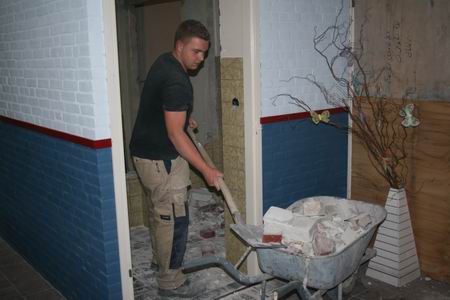 resize-of-20081201_7601 Waar wordt gebouwd, valt er puin te ruimen. En dat gebeurt dus ook...