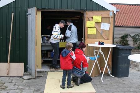 resize-of-20090103_8216 Koek en zopie voor de inwendige mens, en de kas van de vereniging...