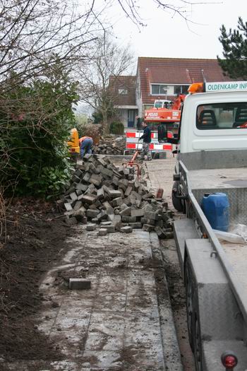 resize-of-borgwegwerk-11-27012009 Koude klus voor de Oldekampwerkers...