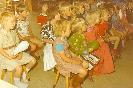 Nutskleuters in afwachting... Schooljaar 1977-1978  