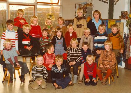 Anneke Eising met haar Nutskleuters, anno 1978  