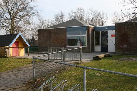 De ruimte waarin nu nog de peuters zijn gehuisvest, wordt straks de speciale rokersruimte  