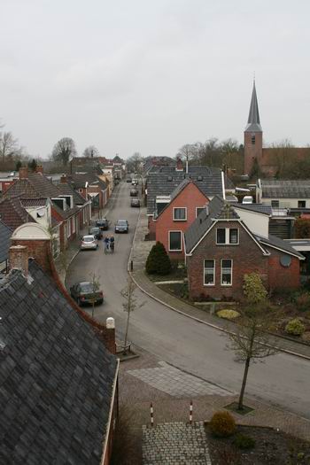 Een fraai uitzicht vanaf de molentrans over de Langestraat, noordwaarts  
