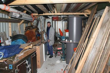 Mooie gelegenheid voor Ginus van der Velde om de winterse wanorde in de schuur te lijf te gaan... 