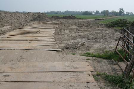 Project op het land van boerderij Norrits, een deel van de Oude Weg lijkt te verdwijnen... 