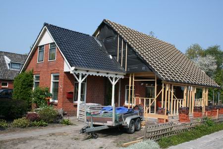 De familie Bood krijgt meer woonruimte aan de Oosterweg