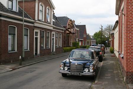 Verbetering Langestraat door ander plaveisel, verlichting, streetlife... Een combinatie van vroeger en nu, met het oog op de toekomst!