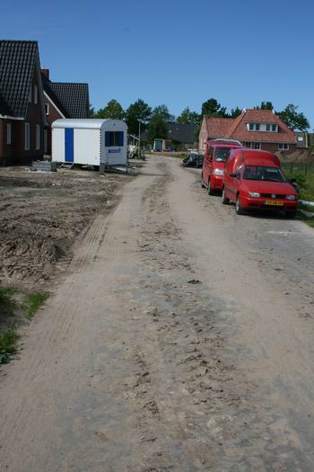 Resize of Meidoornstraat 28052009 Donderdag 28 mei... En op woensdag 27 mei kon je van de Meidoornstraat eten....