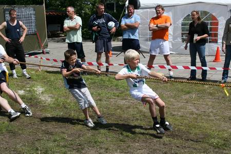 Maar deze talenten (van de Handelsweg?) in opleiding doen er nauwelijks voor onder! Klasse!
