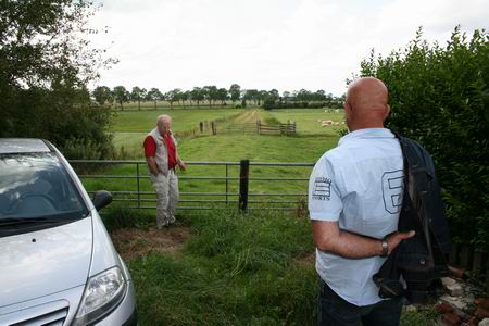 Bij de oude weg achter De Gouden Leeuw. Waar begon Oosterhuis met zijn garage? Stond hier ooit een andere borg dan Noordwijck?