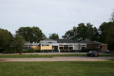 Resize of Dorpsstee (3) 21092009 Kom naar de Dörpsstee: 30 september, 8 oktober, 13 oktober, voor de keukentafelgesprekken. Praat mee!