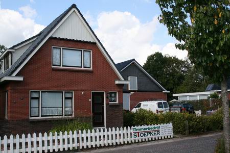 Resize of Stoepker (2) 22082009 Blijft er ruimte in het dorp voor gezonde bedrijven, dient alles te worden geconcentreerd op het bedrijventerrein?