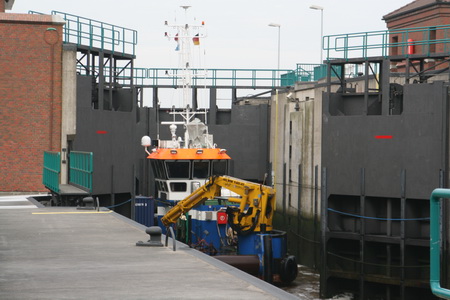 Daar komt ie, de carrier... Kan er worden gelost...