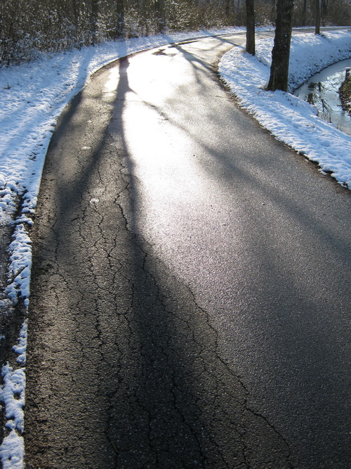 Af en toe kiek ik 'ongewoon'.... Zoals hier in de zonnige bocht van de Mokkenburgweg
