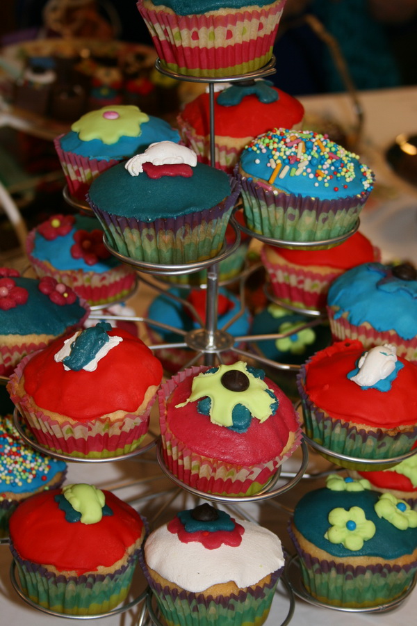 Is dit geen groots feest van kleuren, vormen en lekkers? Blijf er maar even van genieten.... (Wordt vervolgd)