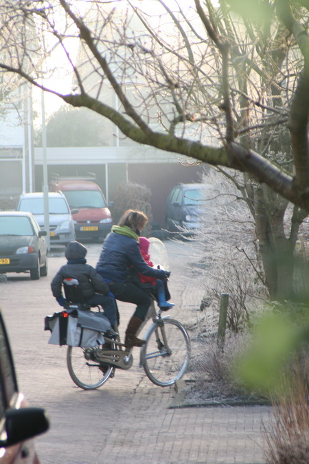 Alles goed en wel, maar er moet wel worden gewerkt vandaag en de scholen geven ook geen RIJPvrij! (Dat gepensioneerd bestaan is nog zo gek niet....)