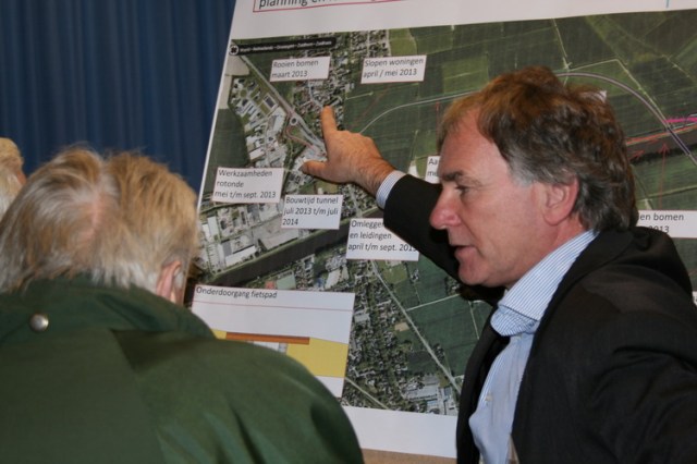 Even terug naar dit stappenplan. Vergeef me mijn kriskrasinloperij, van hot naar her, van hier naar daar schuin tegenover....