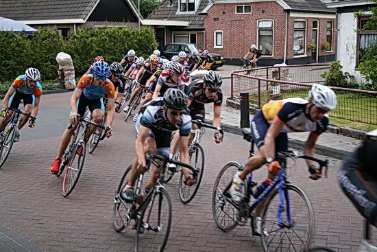 Wedstrijdbeeld uit de 3e Ronde van Noordhorn op 21 juni 2008, de mannen amateurs op de pedalen!