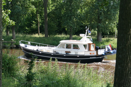 Nee, voor deze fraaie vaartuigen is de bochtverruiming niet in de eerste plaats bedoeld....