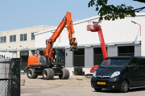 Bij Koopman Depotrans wordt ook nog steeds vernieuwd. Kelderfaciliteiten?