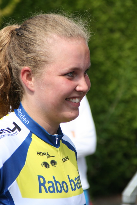 Als ik het goed heb, is dit nummer 2, Liena de Jong. Blij met haar puike prestatie!