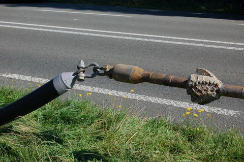 Zo, dat zit vast! Het hulpstuk bevestigd aan de pijp.