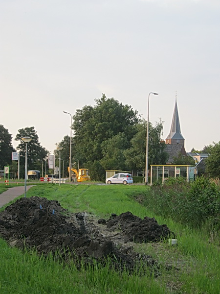 Ook hier een sleutelplek voor de kabelverleggingen. Ik ben al lang de draad kwijt....