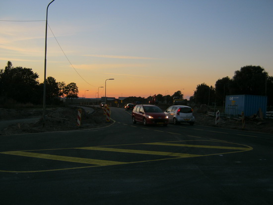 De duisternis valt sneller in dan ik verwachtte.... Extra zicht op de nieuwe omleidingsweg!