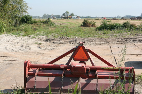 De stand van zaken in het weekeinde van 7 en 8 september, ik loop al weer een dag achter.... Hier stond Langestraat 9. Op de achtergrond wordt gewerkt aan de nieuwe weg en het begin van de tunnel...