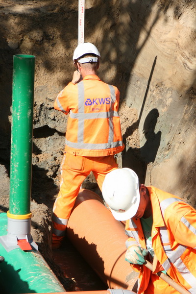 Meten is weten, op nauwkeurigheid komt het aan, ook bij rioolvernieuwing. Niet alles kun aan computers of robots overlaten....