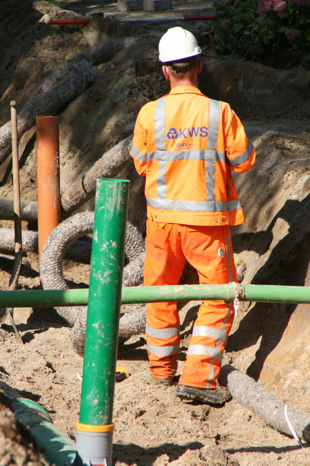 Er ligt al zoveel aan buismateriaal, maar er komt nog meer bij, een 'wollige slang'....