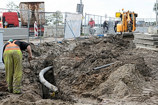 De duimopsteker schuwt het vuile werk niet. Een 'smerige' klus om uiteindelijk een 'schoon' resultaat te boeken...