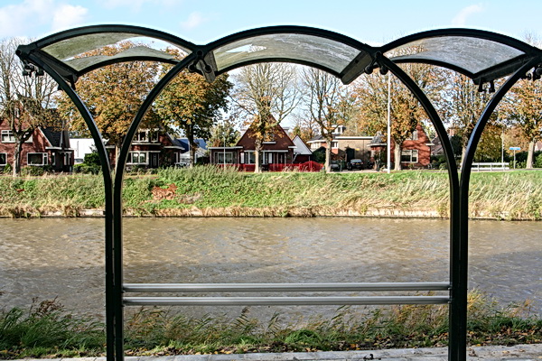 De overdekte hangplek-Zuid. Nou ja, overdekt.... Wel een paraplu bij de hand houden....