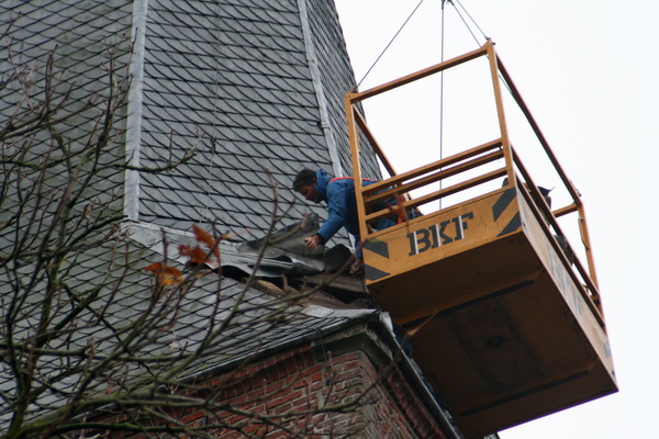 Naar beneden dan maar? Nee, niet gooien!! (Het opvallendste verschil tussen GMB en GMZ is een helm....)