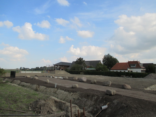 De leegte tussen Langestraat 7 en Langestraat 13 vanwege de bouw van de tunnel. Het doorgaande verkeer is ondergronds gegaan...